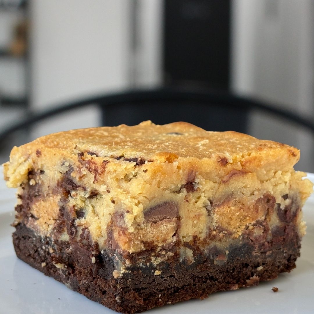 Peanut Butter Cup Gooey Cake